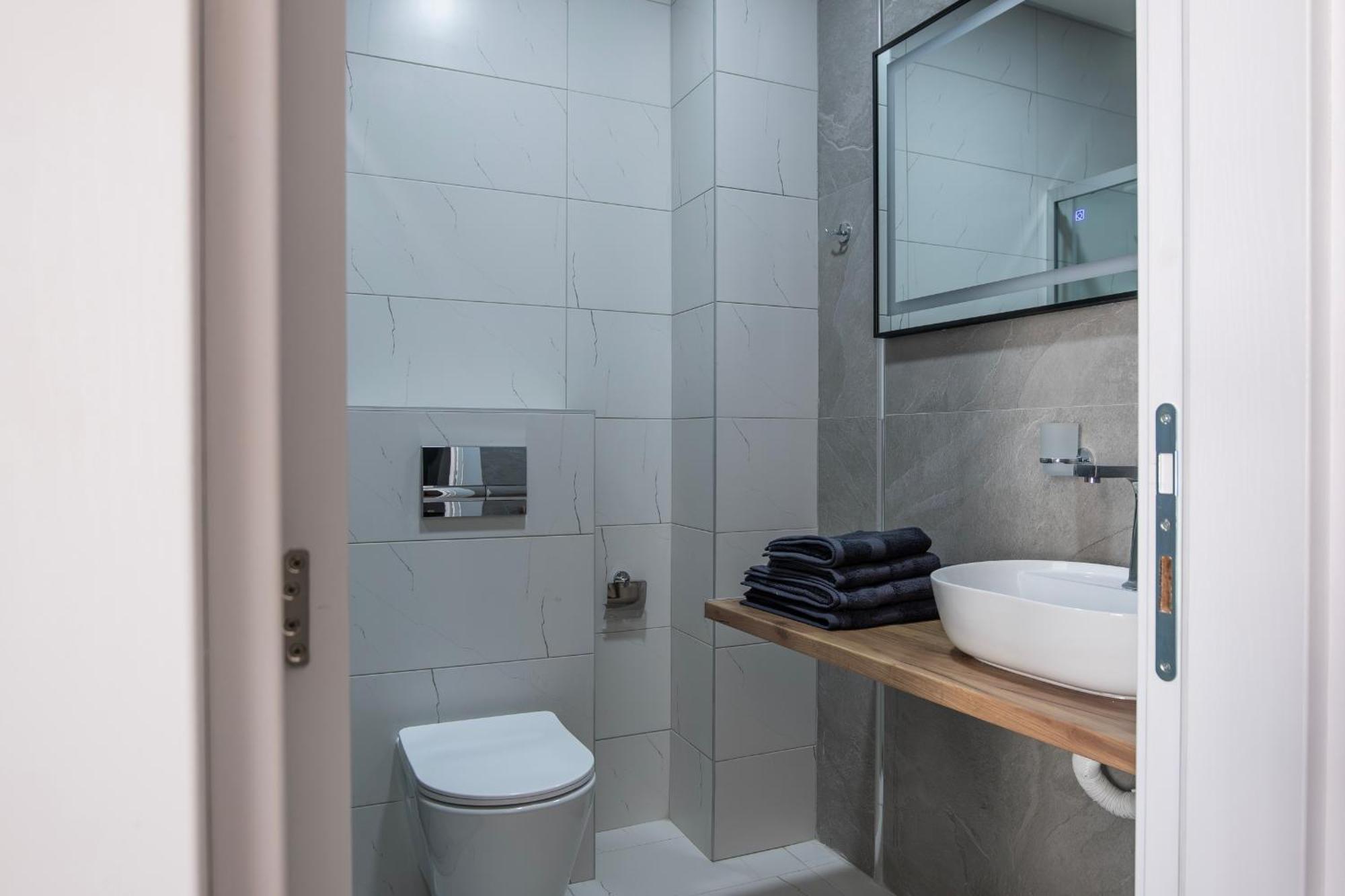 Home Art Apartments Szkopje Kültér fotó